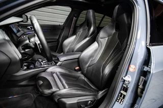 BMW 1 Serie BMW 1-serie M135i xDrive High Executive Edition | Panodak | HUD | H&K | Leder | NL auto | - afbeelding nr 6