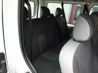 Opel Vivaro - afbeelding nr 19