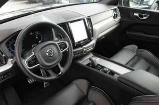 Volvo XC60 Volvo XC60 T8 Recharge AWD R-Design | Panoramadak | Parkeercamera | 20 Inch Velgen | Glossy Black | Keyless - afbeelding nr 11