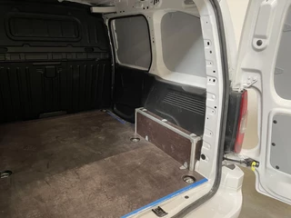 Opel Combo Opel Combo 130pk L1 Automaat Apple Carplay Trekhaak Parkeersensoren Airco Cruise control - afbeelding nr 20