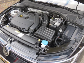 Volkswagen Golf Volkswagen Golf 1.5 eTSI Style AUTOMAAT | ORG NEDERLANDS | PANODAK | HARMAN/KARDON | IQ LIGHT | STOELMASSAGE | CAMERA | DAB - afbeelding nr 41