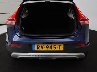 Volvo V40 Volvo V40 Cross Country 2.0 D2 Ocean Race | Leder | Stoelverwarming |  Trekhaak | Climate control | Bluetooth | Cruise control - afbeelding nr 12