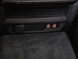 BMW 5 Serie BMW 5-serie 530e Business Edition Plus | LaserLight | Leder |  Stoelverwarming | Carplay | Live Cockpit | Navigatie | Memory | Parkeerhulp | Climate control - afbeelding nr 29