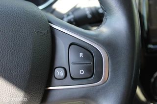Renault Captur Renault Captur 1.2 TCe Xmod, Automaat, pdc voor en achter, trekhaak, navi, cruise control, achteruitrij camera, stoelverwarming. - afbeelding nr 28