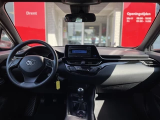 Toyota C-HR Toyota C-HR 1.2 Comfort | Airco | Cruise Control | Elektr. Verst. Buitenspie - afbeelding nr 6