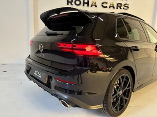 Volkswagen Golf Volkswagen GOLF 2.0 TSI GTI CLUBSPORT 300pk panorama - afbeelding nr 8