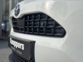 Toyota Yaris Cross Parkeersensoren V+A, Dodehoeksensor, Navigatie , All-in Rijklaarprijs - afbeelding nr 14