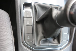 Volkswagen Golf Sportsvan Cruise-control,PDC, LMV,Achteruitrijcamera ,Stoelverwarming, Navigatie . etc. . - afbeelding nr 60
