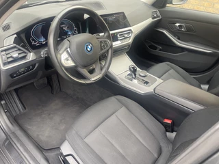 BMW 3 Serie BMW 3 Serie Touring 320e xDrive | Plug-in Hybrid | AWD - afbeelding nr 2