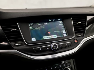 Opel Astra Opel Astra Sports Tourer 1.2 Sport (APPLE CARPLAY, NAVIGATIE, CLIMATE, CAMERA, ADAPTIVE CRUISE, SPORTSTOELEN, GETINT GLAS, LEDER, TREKHAAK, NIEUWSTAAT) - afbeelding nr 27