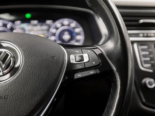 Volkswagen Tiguan 150Pk Automaat (VIRTUAL COCKPIT, APPLE CARPLAY, NAVIGATIE, KEYLESS, STOELVERWARMING, CLIMATE, SPORTSTOELEN, ADAPTIVE CRUISE, LED KOPLAMPEN, PARKEERSENSOREN, NIEUWE APK, NIEUWSTAAT) - afbeelding nr 20