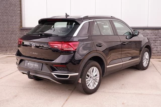 Volkswagen T-Roc Volkswagen T-Roc 1.5 TSI Sport | LED | Trekhaak | Carplay | Camera | PDC - afbeelding nr 28