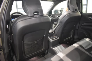 Volvo V60 Volvo V60 T6 350pk AWD Plus Dark | S/K Dak | Harman Kardon | Trekhaak - afbeelding nr 20