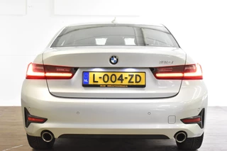 BMW 3 Serie LEDER/NAVI/CARPLAY - afbeelding nr 7