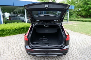 Volvo V60 Volvo V60 MY23 AWD T6 350PK RECHARGE  LONG RANGE PLUS DARK | GOOGLE | ACC | BLIS - afbeelding nr 40