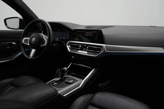 BMW 3 Serie BMW 3-serie Touring 320e High Executive automaat | Laser LED koplampen | M Sport | Panorama dak | lederen bekleding | elektrisch wegklapbare trekhaak - afbeelding nr 40