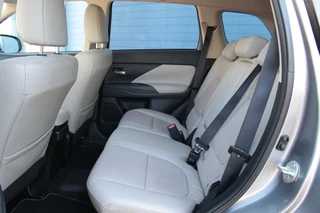 Mitsubishi Outlander Mitsubishi Outlander 2.0 PHEV Executive Edition 4WD/ACC/Pano - afbeelding nr 20
