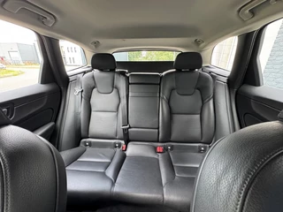 Volvo XC60 Volvo XC60 2.0 D4 Autom. MOMENTUM PRO + Leder + Navi + 19 inch Lmv - 2020! - afbeelding nr 12