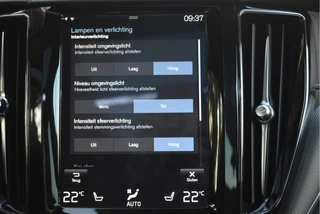 Volvo XC60 Open dak | Carplay | Camera | Keyless | Stoel- & stuurverwarming | Harman / Kardon - afbeelding nr 61