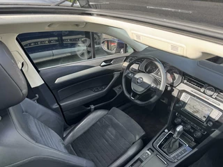 Volkswagen Passat Volkswagen Passat Variant 1.6 TDI Connected Series Plus - afbeelding nr 5
