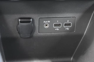 Renault Clio Renault Clio 1.0 TCE ZEN / CARPLAY / NVAI / CRUISE CONTROL - afbeelding nr 24