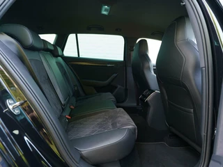 Škoda Superb Skoda Superb Combi 1.4 TSI iV 218pk Sportline Business | 360 Camera | Sportstoelen | 19 inch LMV - afbeelding nr 27