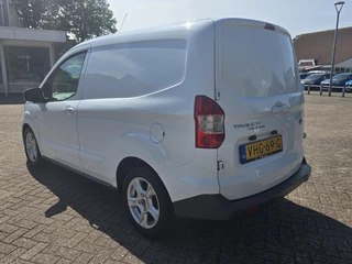 Ford Transit Courier Ford Transit Courier 1.5 TDCI Limited | SCI | 100pk | Navigatie | Cruise control | Climate control - afbeelding nr 5
