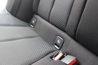 BMW 1 Serie ➡️ BMW 1-serie 116d F40 Executive Edition | 1e eigenaar | NL Auto | DAB | LED | Carplay | PDC | Cruise-control | Climate control | Sportstuur | Mistlampen | 16 inch - afbeelding nr 39
