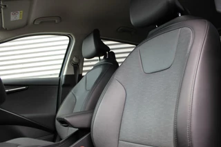 Kia Niro Kia Niro 1.6 GDi PHEV Spirit // Mineral Blue - Complete uitvoering - Harman Kardon - Remote Parking Assist - HUD - Camera - Leder - Navi. - Stoelverwarming - afbeelding nr 14