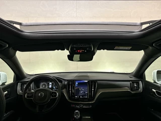Volvo XC60 Volvo XC60 2.0 T8 Twin Engine AWD Inscription Pano Leer Trek - afbeelding nr 32