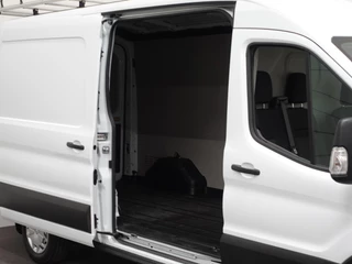 Ford Transit Ford Transit 310 105PK L3H2 Trend Navigatie Airco Parkeersensoren Bluetooth 3Zits Trekhaak Camera - afbeelding nr 7