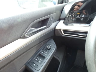 Volkswagen Golf Volkswagen Golf 1.0 ETSI LIFE BNS- Led-Media app-Virtual Dash-Cruise-Navi-Clima-Lmv-Blth - afbeelding nr 11