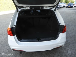 BMW 3 Serie BMW 3-serie Touring 320d M Sport Edition - afbeelding nr 14