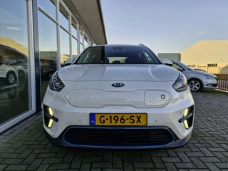 Kia e-Niro Kia e-Niro ExecutiveLine 64 kWh | Stuurwielverwarming | Camera | Navigatie | - afbeelding nr 24