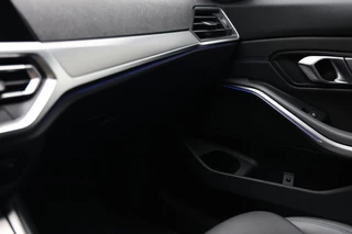 BMW 3 Serie BMW 3 Serie 318i M-Sport Automaat NAP/Schuifdak/19inch/Cam/Sfeerverl - afbeelding nr 35