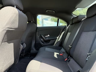 Mercedes-Benz CLA Mercedes-Benz CLA-klasse 180 Aut. Business Sol. | LED |  Navi | Camera | - afbeelding nr 13