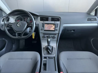 Volkswagen Golf Volkswagen Golf 1.0 TSI Comfortline AUTOMAAT*NL AUTO*CARPLAY*CRUISE*19 inch - afbeelding nr 2