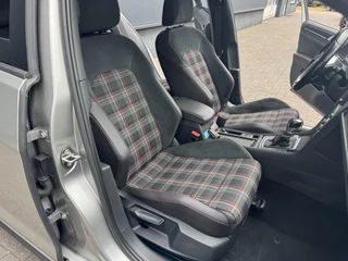 Volkswagen Golf Volkswagen Golf 2.0 TSI GTI Performance /ACC /LED /Pano /Carplay - afbeelding nr 28