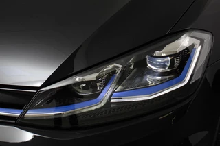 Volkswagen e-Golf Volkswagen e-Golf Automaat 136pk  | Navigatie | Climate Control | Virtuele Cockpit | Camera | Keyless | Stoelverwarming | Parkeer Sensoren | Cruise Control Adaptive | Lichtmetalen velgen 17