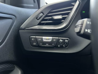 BMW 1 Serie BMW 1-serie 120i Shadow line 178 pk | Stoelverwarming | Carplay | - afbeelding nr 26