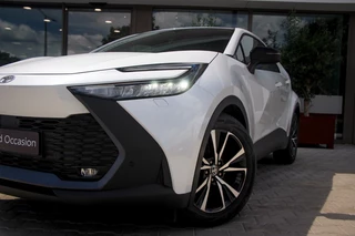Toyota C-HR Toyota C-HR 1.8 Hybrid 140 First Edition | Camera | Adaptive Cruise - afbeelding nr 2