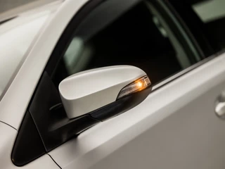 Toyota Auris Automaat (NAVIGATIE, CLIMATE, CAMERA, TREKHAAK, SPORTSTOELEN, CRUISE, PARKEERSENSOREN, KEYLESS, NIEUWE APK, NIEUWSTAAT) - afbeelding nr 26