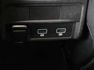 Renault Arkana Renault Arkana 1.6 E-Tech Hybrid 145 R. S. Line |  Stoel & stuurverwarming | Adaptive cruise | Leder/Alcantara | Camera | Carplay | Sfeerverlichting | Full LED - afbeelding nr 30