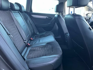 Volkswagen Passat Volkswagen Passat Variant 1.4 TSI Highline Automaat Navi Cruise Climate - afbeelding nr 19
