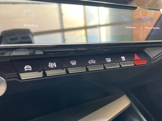 Peugeot 308 | Elektrisch verstelbare stoelen | Camera | Apple Carplay/Android Auto | - afbeelding nr 16