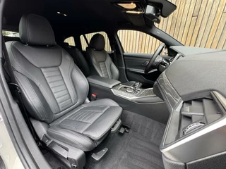 BMW 3 Serie BMW 3-serie Touring 330e Automaat | Leer | Adaptieve cruise control | DAB radio | Getint glas | LED verlichting | Stoelverwarming | Audio installatie | Apple CarPlay | Parkeersensoren voor en achter - afbeelding nr 47