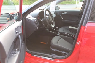 Audi A1 Sportback Audi A1 Sportback 1.0 TFSi Adrenalin Uitv. 5-Deurs S-line - afbeelding nr 2
