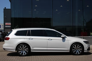 Volkswagen Passat Volkswagen Passat Variant 2.0 TSI 220PK Highline R-line | DYNAUIDIO | ACC | LEDER - afbeelding nr 17