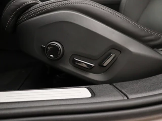 Volvo S60 Volvo S60 B4 AUT(7) PLUS DARK SCHUIFDAK 360GR CAM 19INCH HARMAN KARDON - afbeelding nr 9