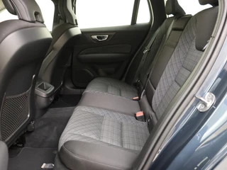 Volvo V60 Volvo V60 B3 Essential Edition | Trekhaak | Dodehoekdetectie | - afbeelding nr 8